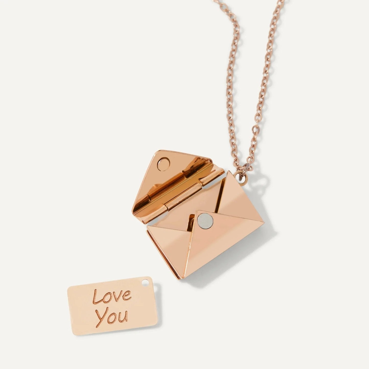Collier enveloppe secret avec un message d’amour caché