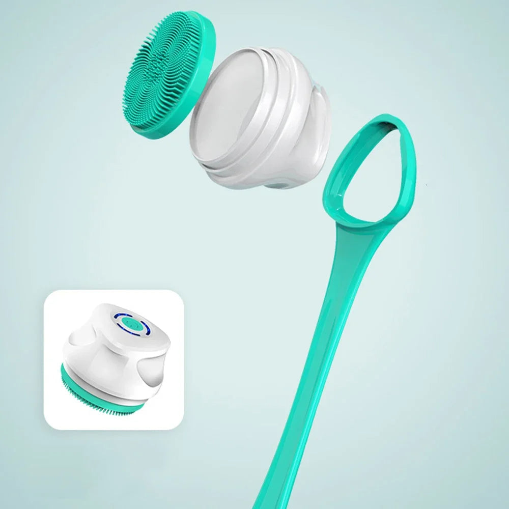 シャワーの下での手間いらずの完全クレンジングマッサージ 