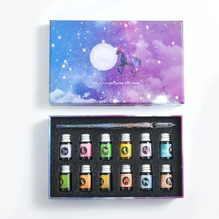 ガラスに浸したペンで優雅に書いてください 