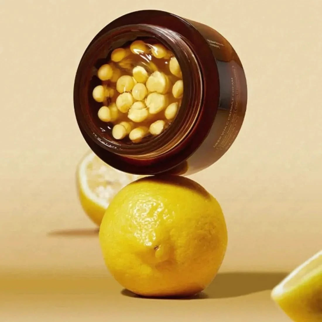 Splendore visibile e pelle idratata grazie alle capsule C 
