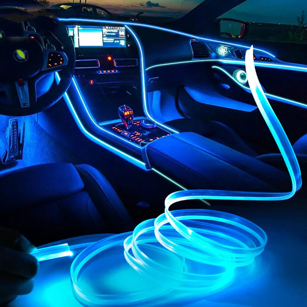 Iluminación LED para un interior de coche estilizado 